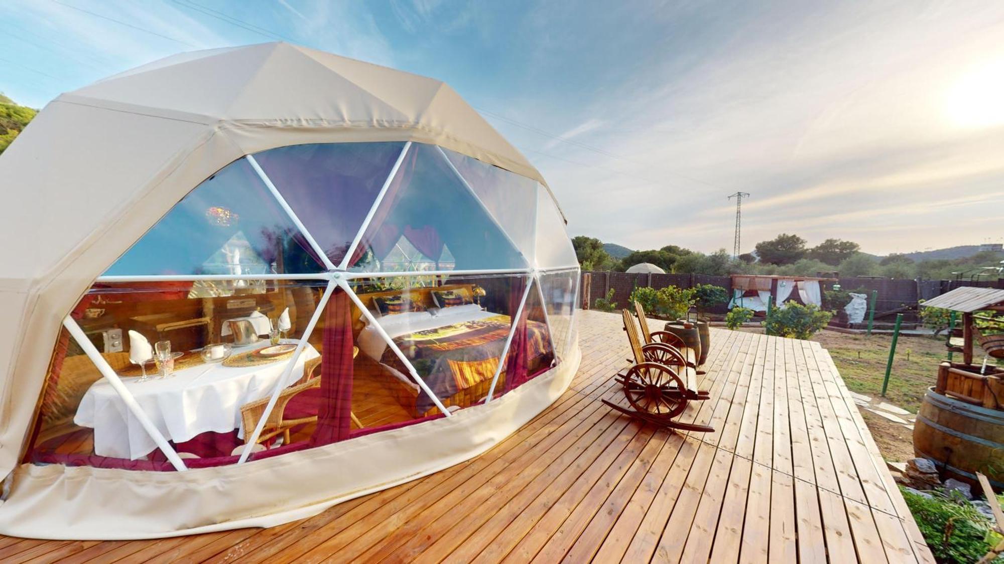 Domo Suites Masia Cal Geperut Badalona Exterior foto